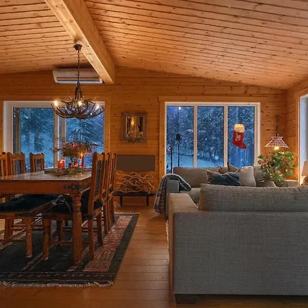 Santa's Aurora Observatory Chalet *